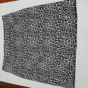 Michael Kors Cheetah / Leopard Print Skirt Sz.M